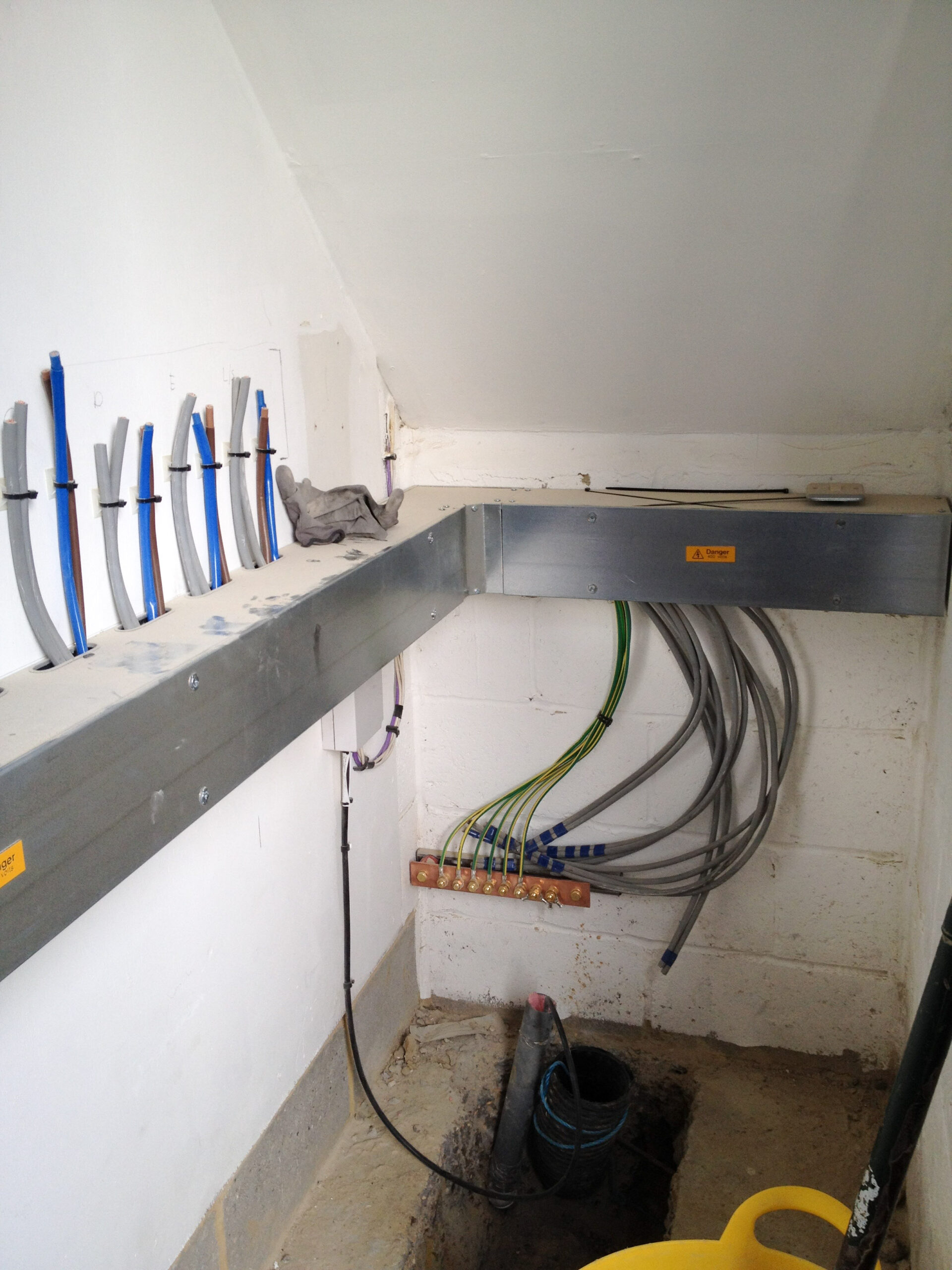 Commercial Electrical Services Bright Electricians Poole Bournemouth Boscombe Christchurch Little Down