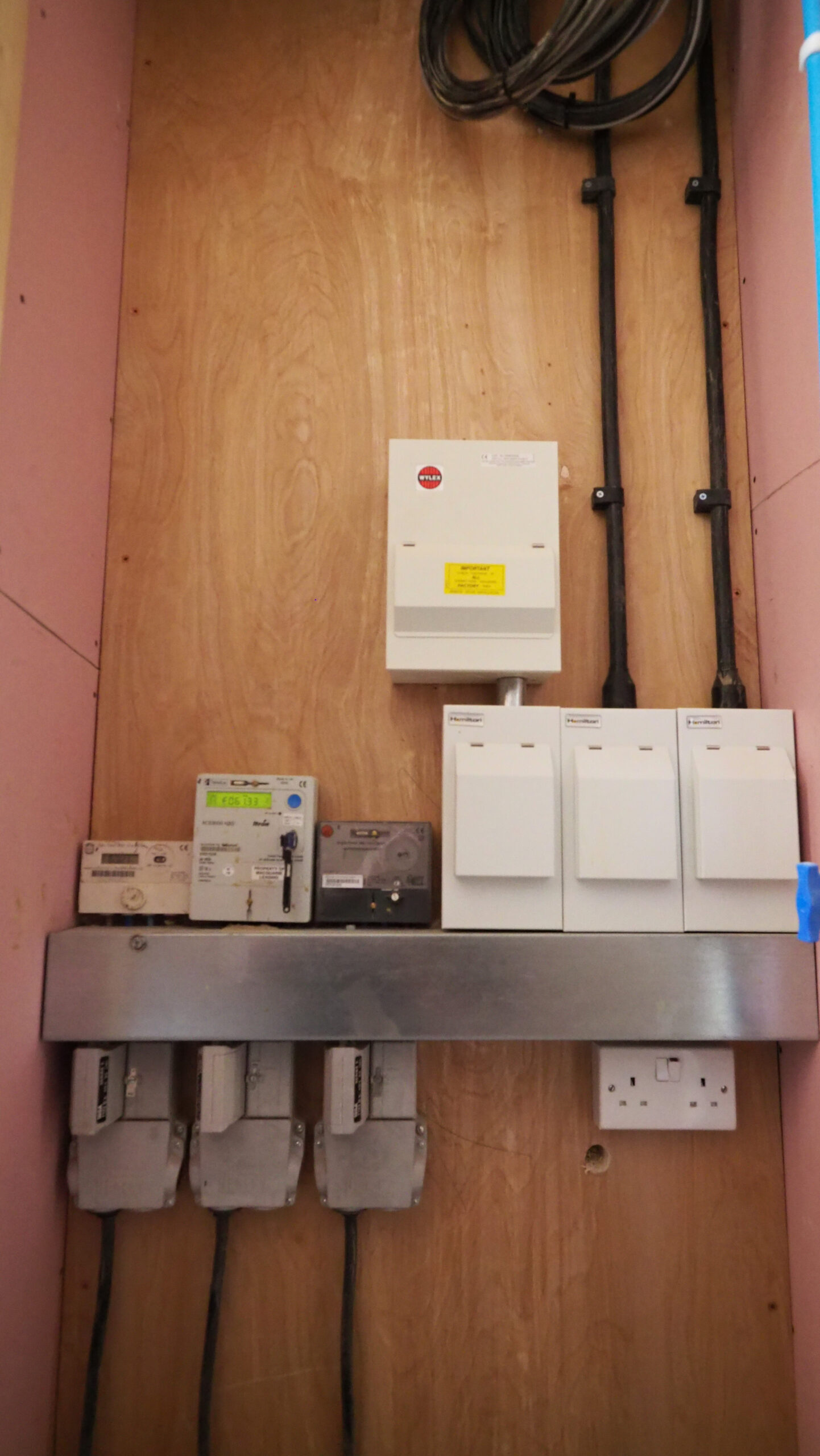 Reliable Local Fuse Box Replacements Commercial Electrical Services Bournemouth Boscombe Little Down Christchurch Bright Electricians