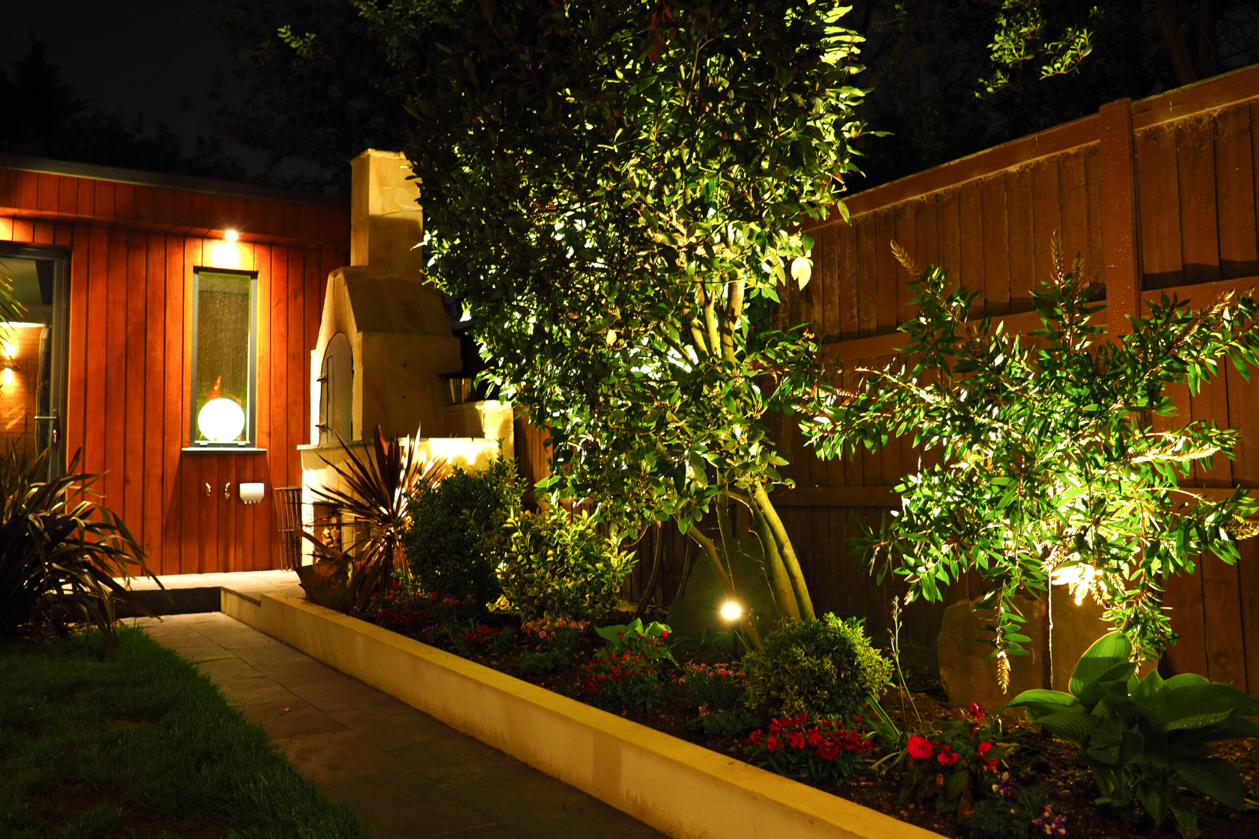 Top-Tier Garden Lights Installation Domestic Electrical Services In Christchurch Littledown Boscombe Bournemouth Poole - Bright Electricians in Bournemouth