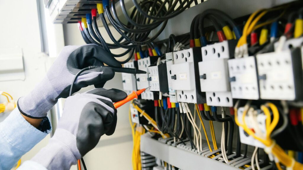 Electrical Maintenance Services In Bournemouth Poole Christchurch Boscombe Little Down - Bright Electricians